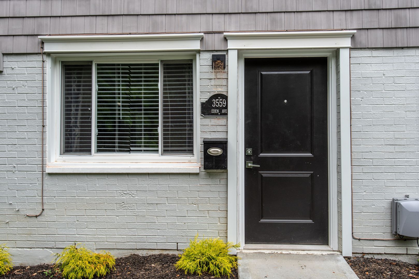 Cincinnati Townhome: 262 Irwin Pl