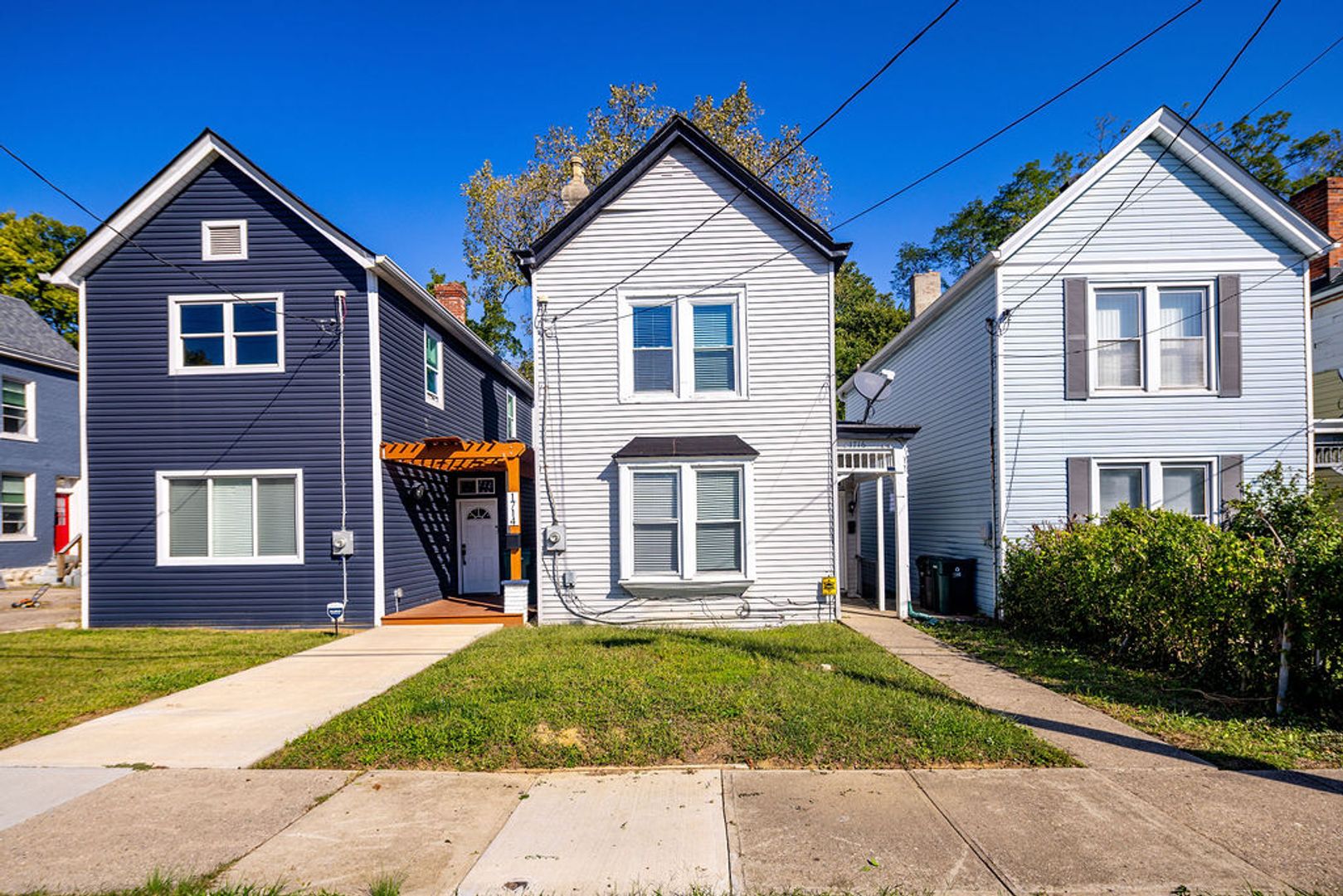 Cincinnati House: 1716 Brewster Ave