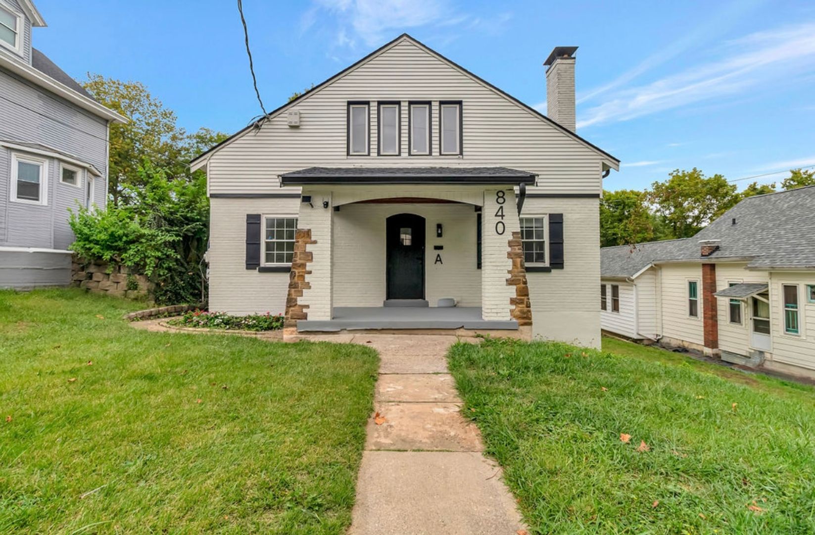 Cincinnati Apartment: 840 Beech Ave