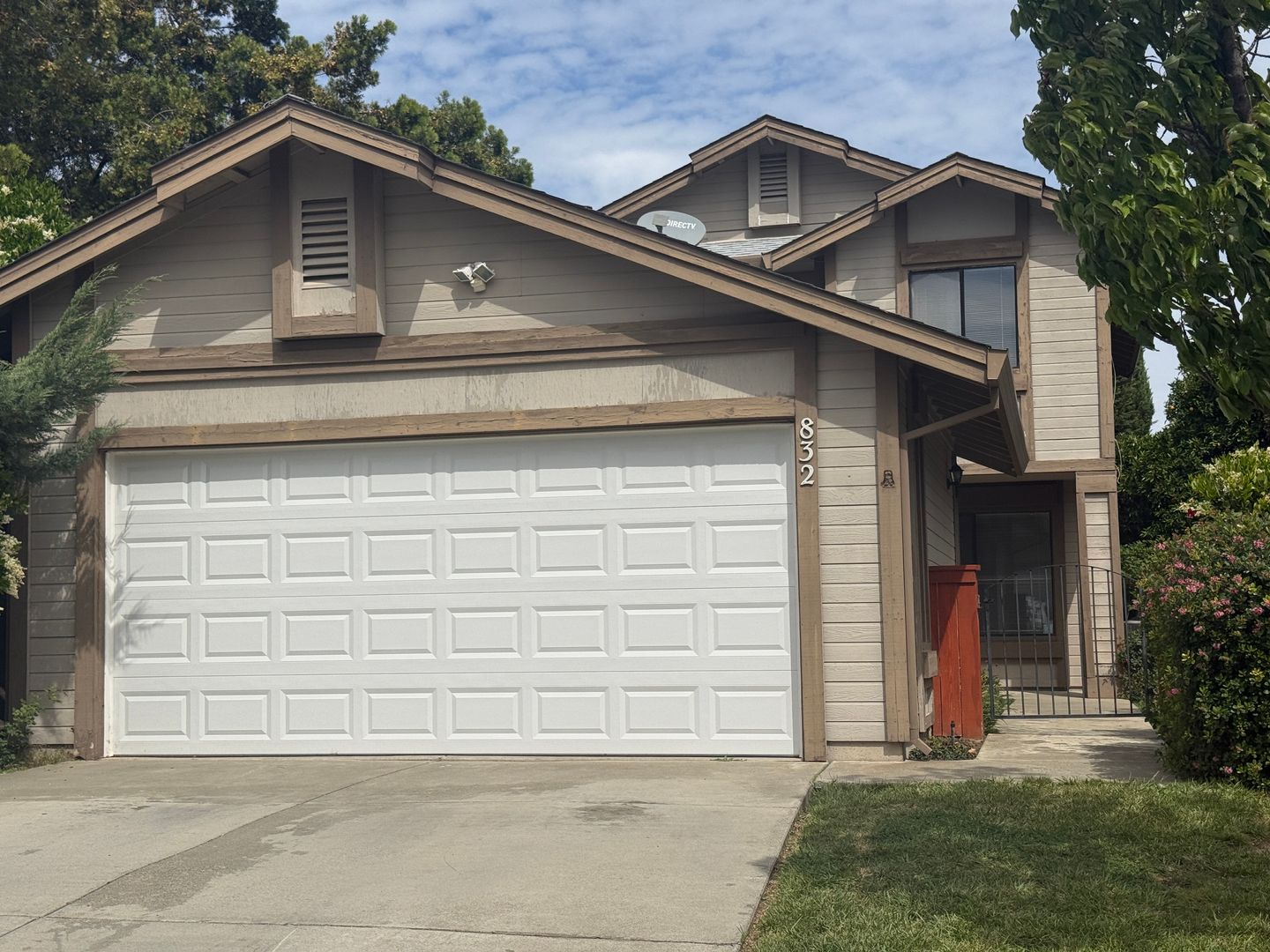 Vacaville House: 832 Morissette Way