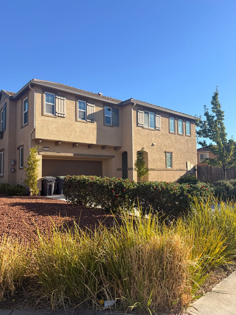 Fairfield House: 2261 Hancock Drive