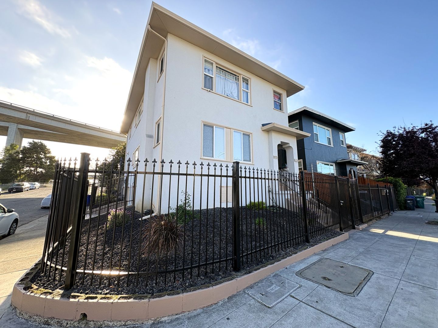 Oakland Apartment: 3336 Martin Luther King Jr Way