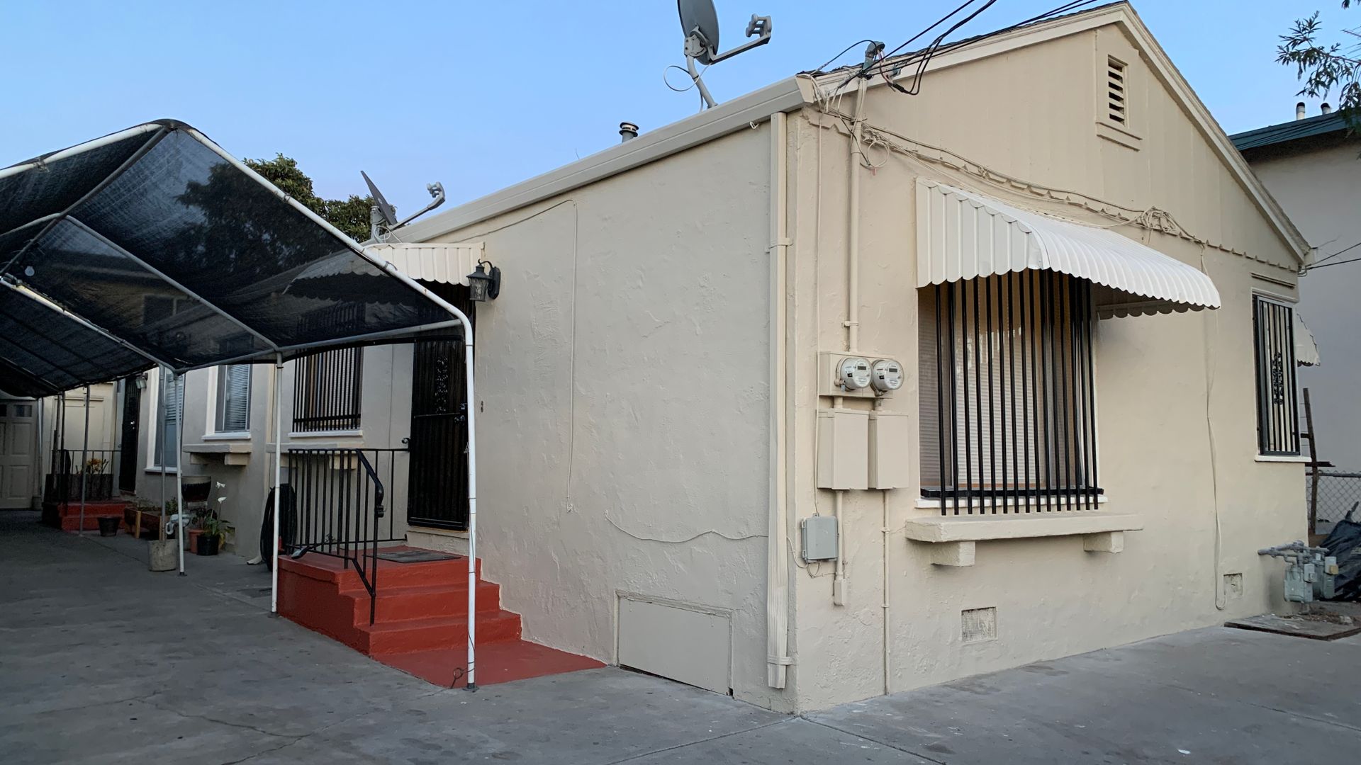 Oakland Apartment: 7218-7220 Lockwood St