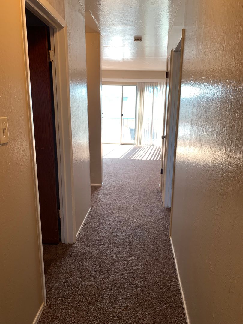 Oakland Apartment: 1235 94th Ave