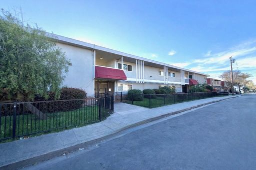 1 Bedroom, 1 Bathroom apt in Concord - Move in Ready!