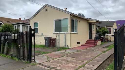 Updated 1 Bedroom 1 Bath Duplex Front Unit -- Coming Soon!!! – photo 1