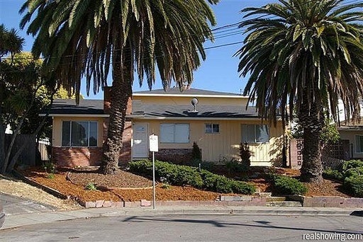 Hayward Apartment: 25546 Del Mar Ave
