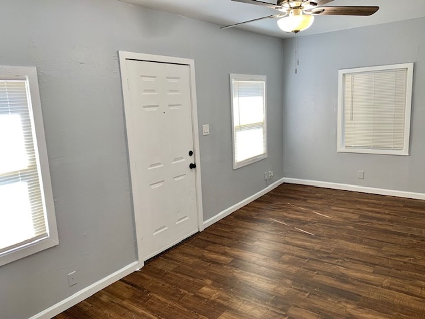 Richmond Apartment: 1537 Truman St