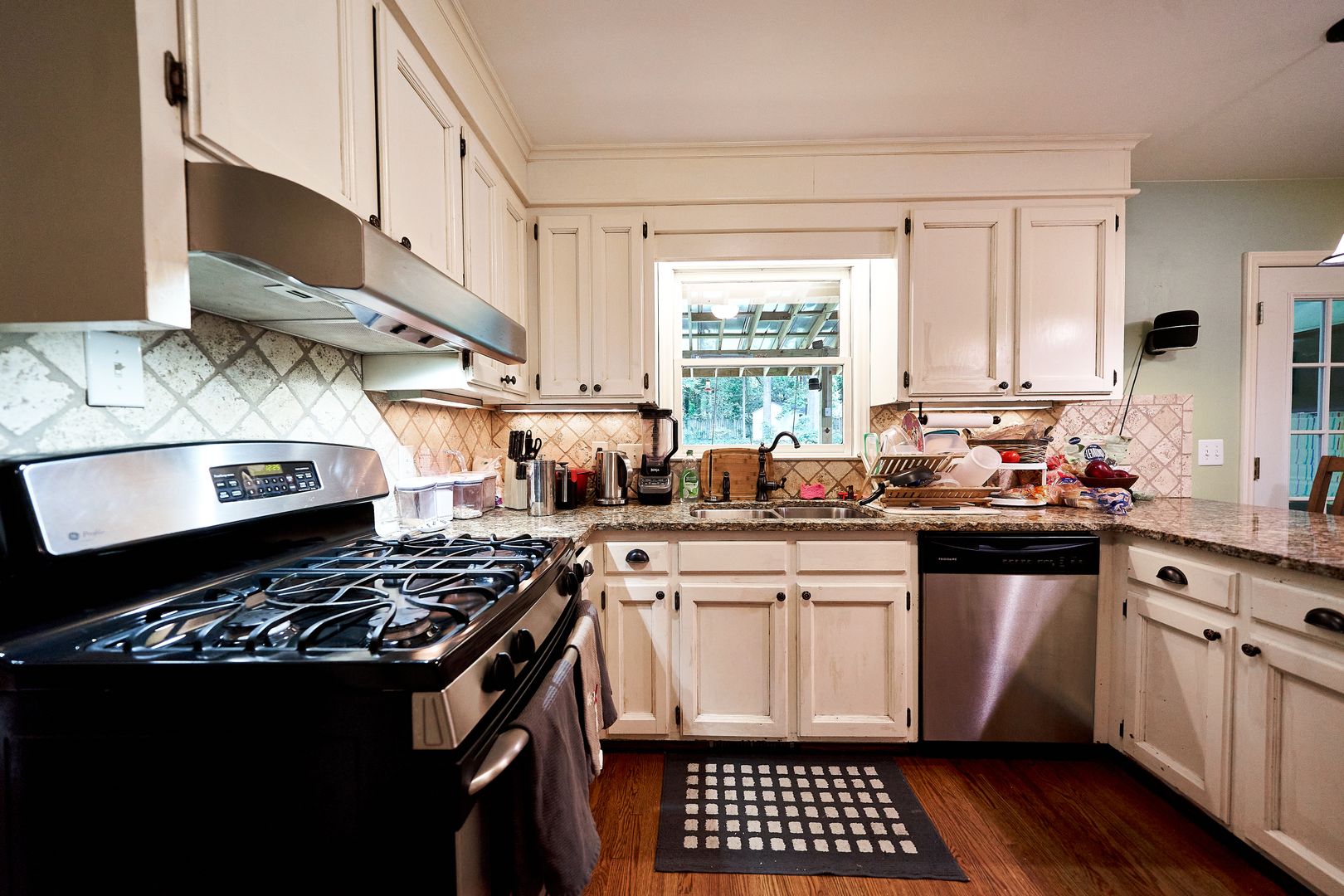 Charlotte Apartment: 5911 Grosner Place
