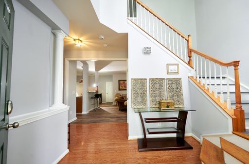 5 Bedroom 4 Bath Single Family Home with Garage - Furnished or Unfurnished – photo 1