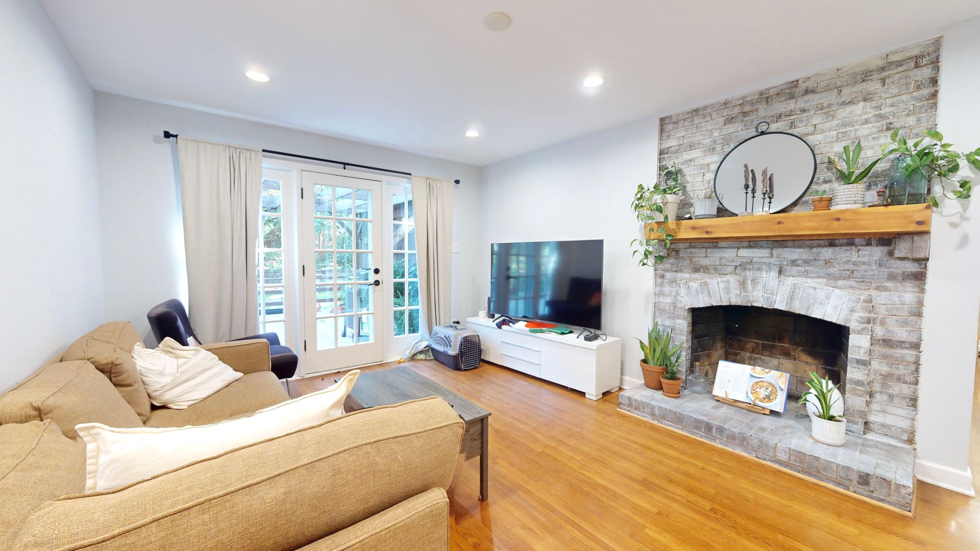 Charlotte Apartment: 5707 Telfair Rd