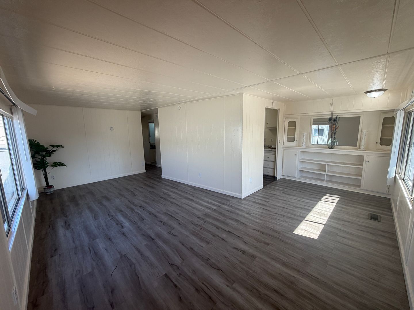 Sunnyvale Apartment: 954 Henderson Avenue