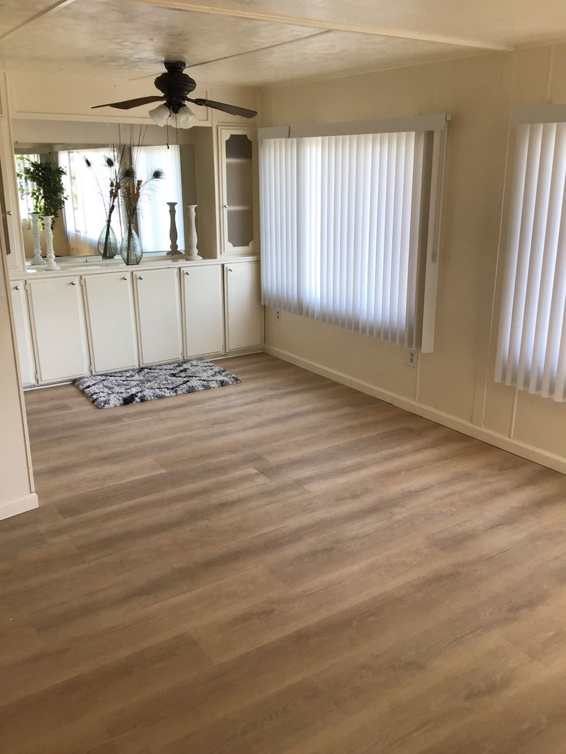 Sunnyvale Apartment: 954 Henderson Avenue