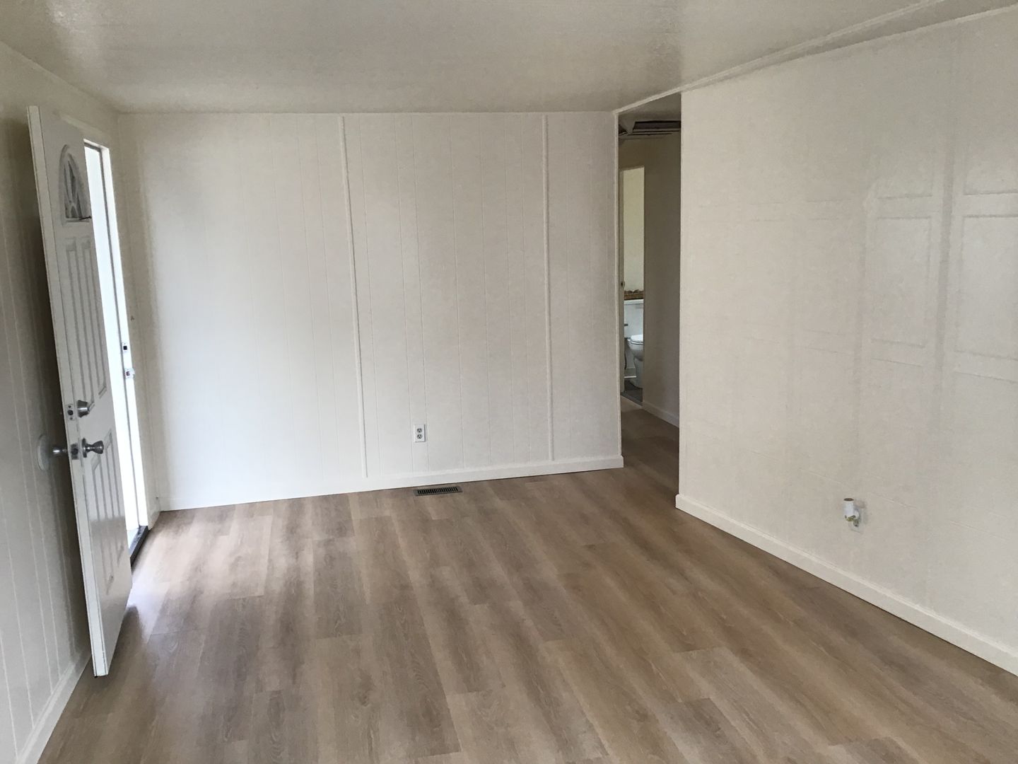 Sunnyvale Apartment: 954 Henderson Avenue