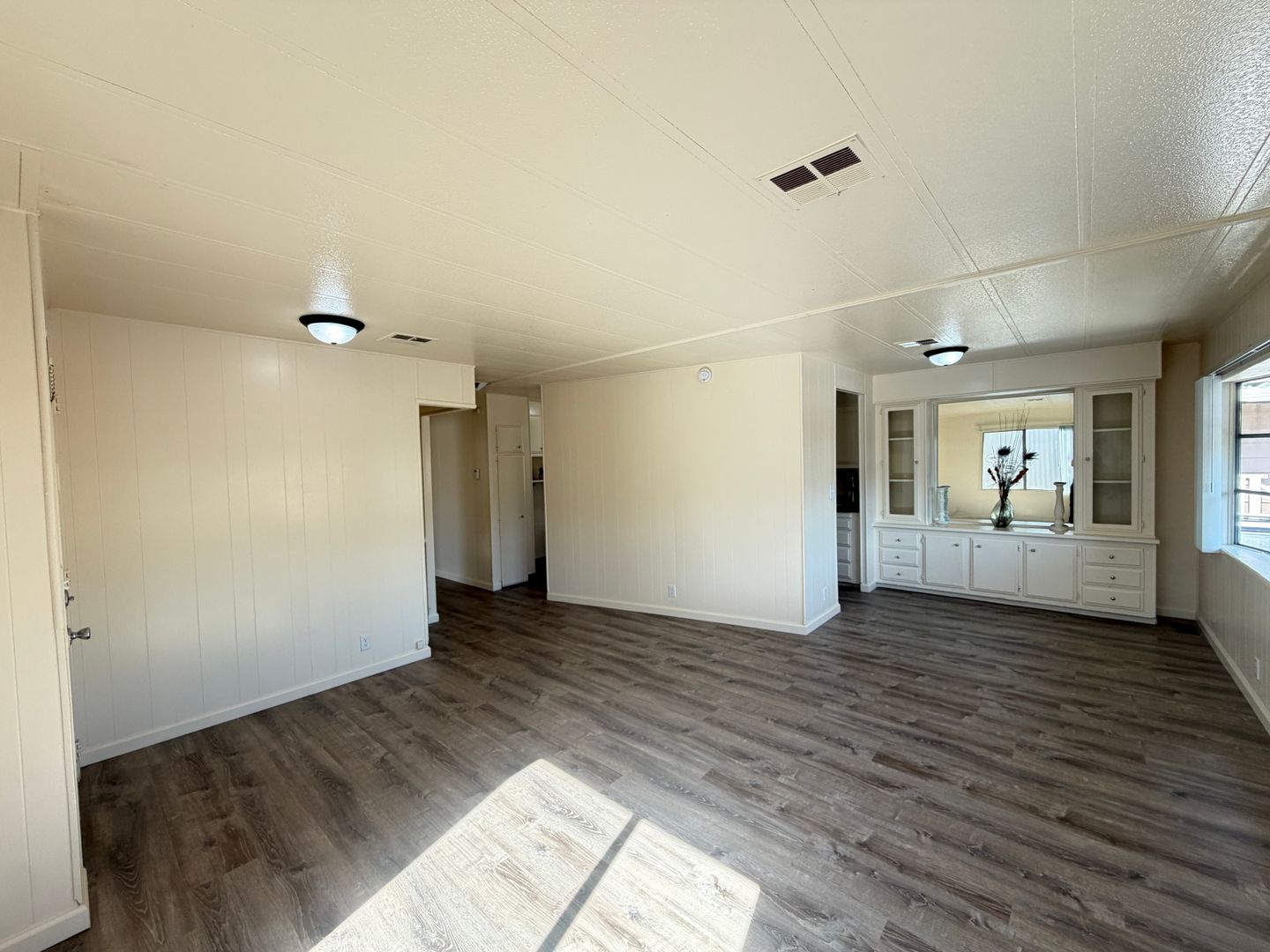 Sunnyvale Apartment: 954 Henderson Avenue