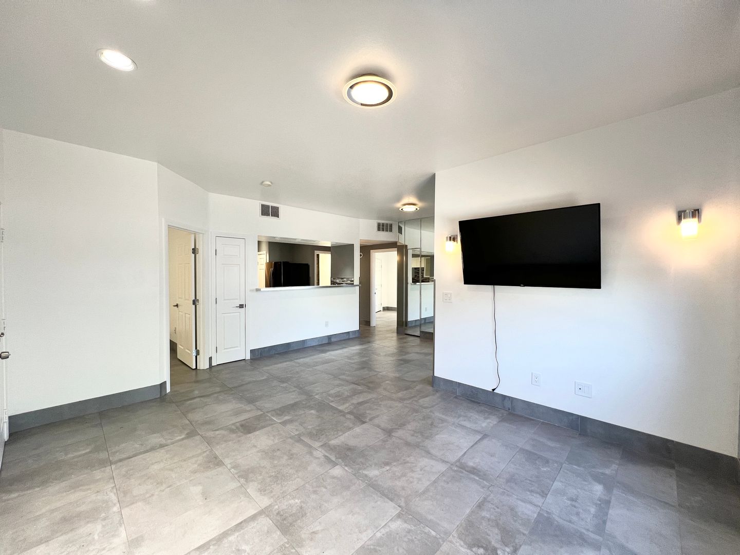 Las Vegas Condo: 6955 N. Durango Dr #1074