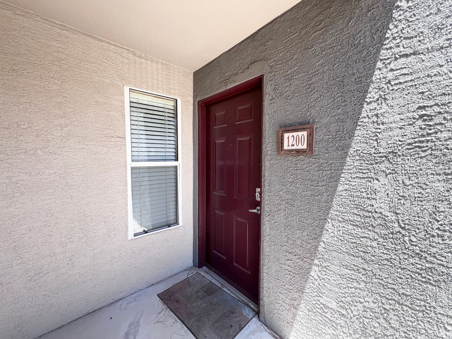 Las Vegas House: 5055 W Hacienda Ave #1200