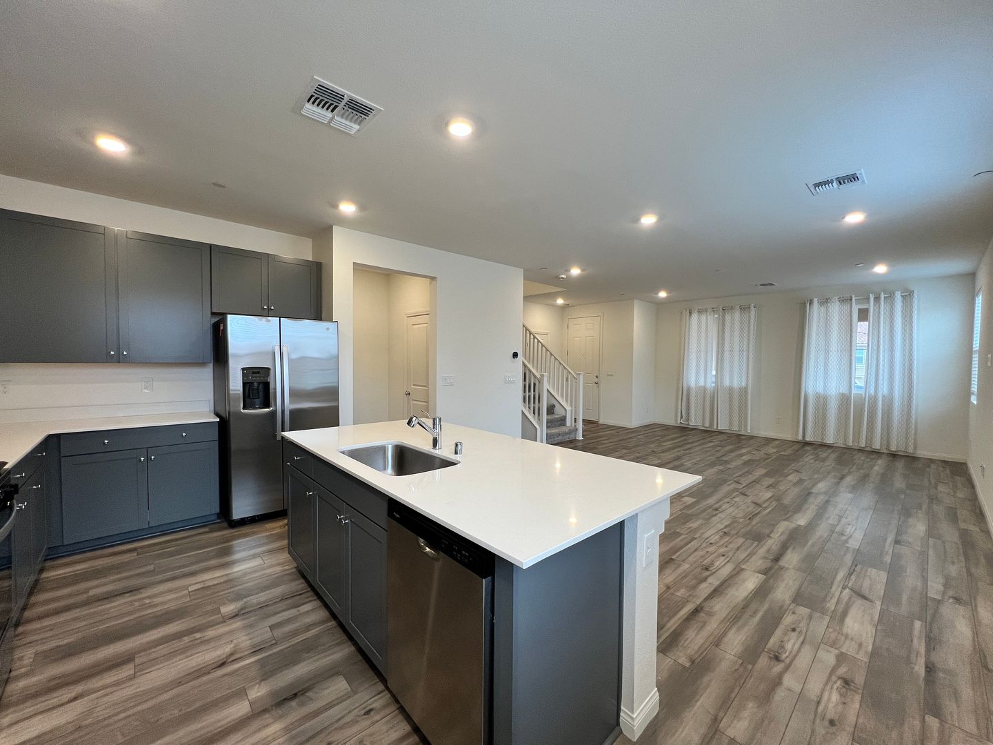 Henderson House: 2824 Abrantes Pl