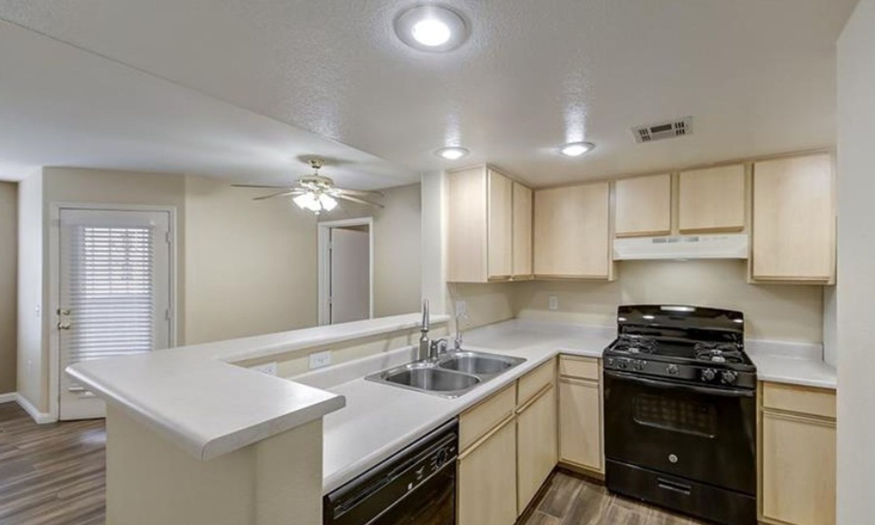 Las Vegas House: 1830 N Pecos Rd #131