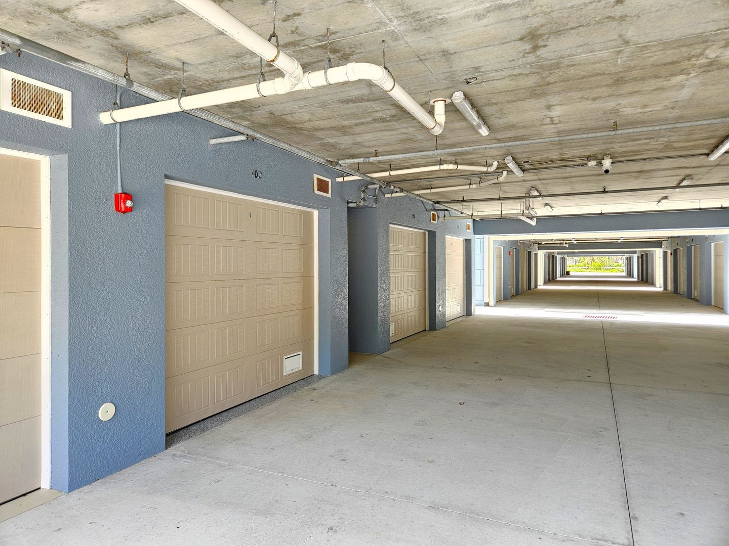 Parking at 503 N Tamiami Trail #301 (1 of 3)