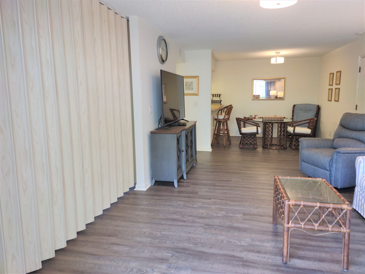 650 Bird Bay Drive E Unit 105 8 of 12