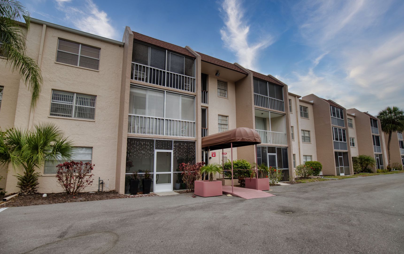 Venice House: 519 Albee Farm Road #114