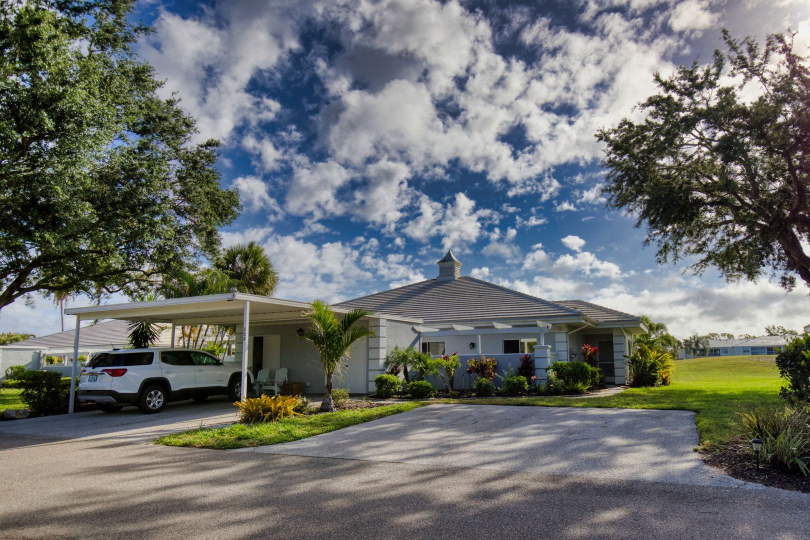 Venice House: 208 Cerromar Way S. #26