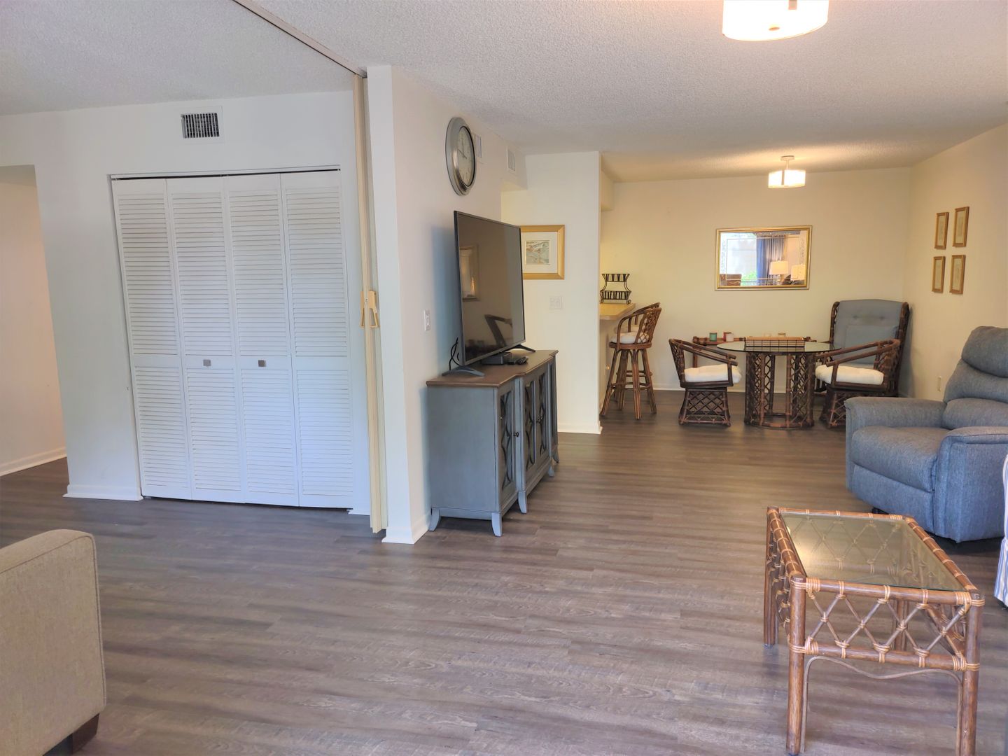 650 Bird Bay Drive E Unit 105 7 of 12