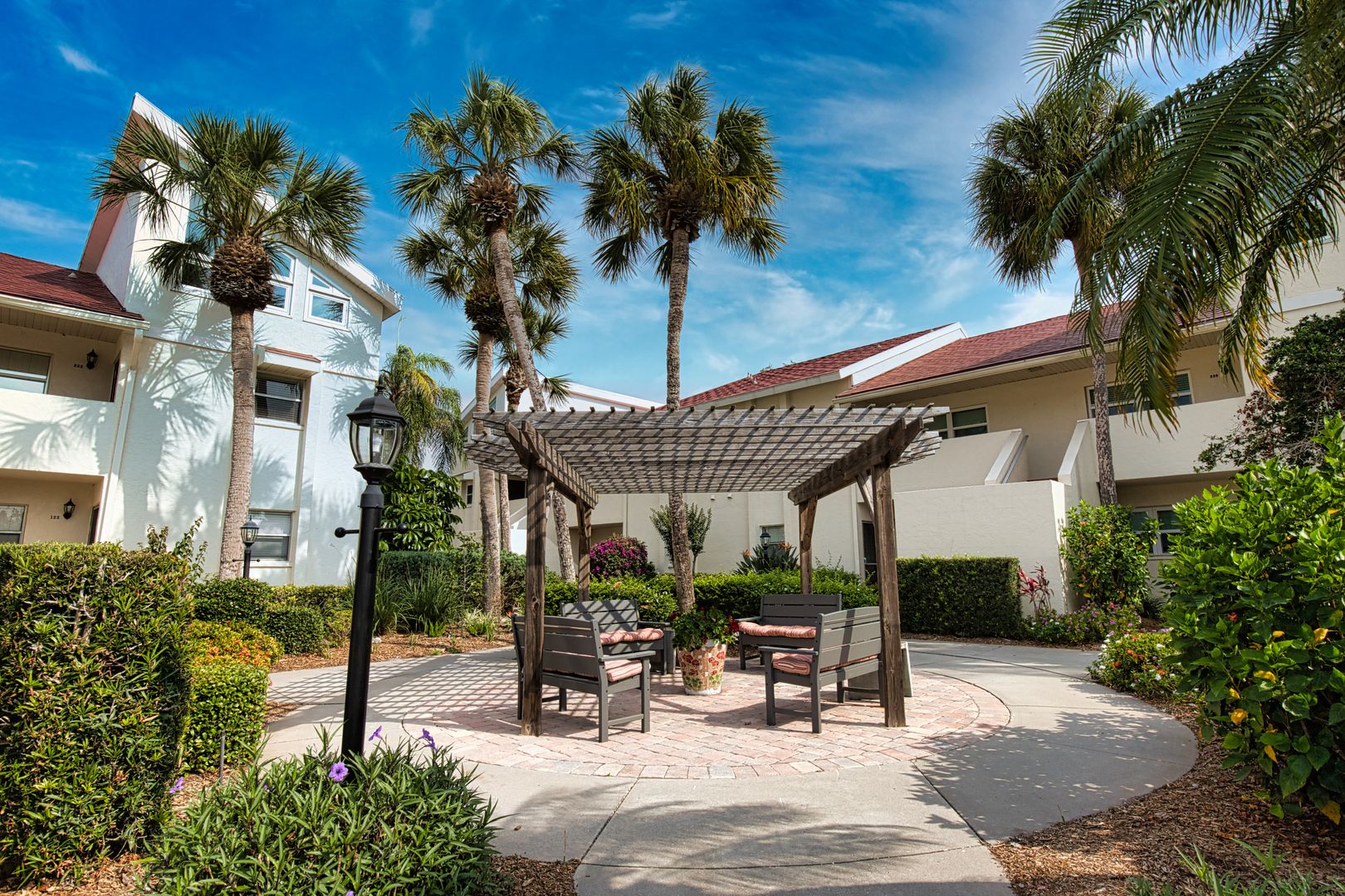 Venice Condo: 766 Village Circle #224
