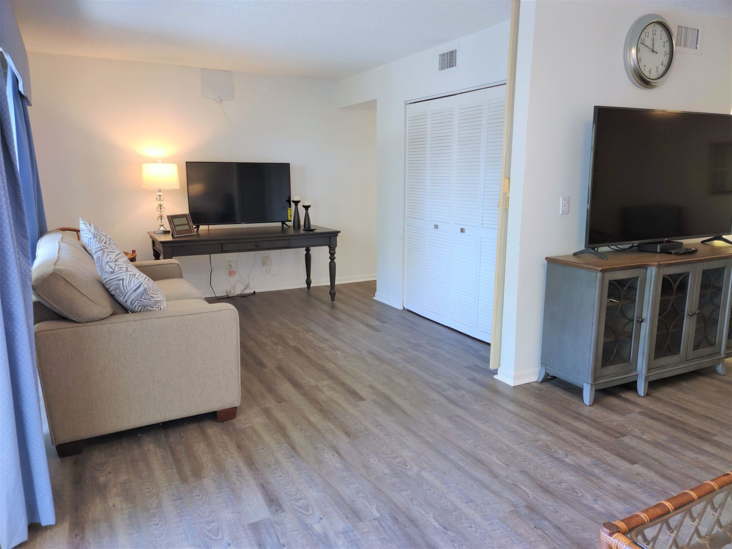 650 Bird Bay Drive E Unit 105 10 of 12