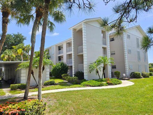 Gorgeous Seasonal Short-Term 2 Bedroom 2 Bathroom 2nd Floor Condo with Golf Transfer at Farmington Vistas! – photo 1
