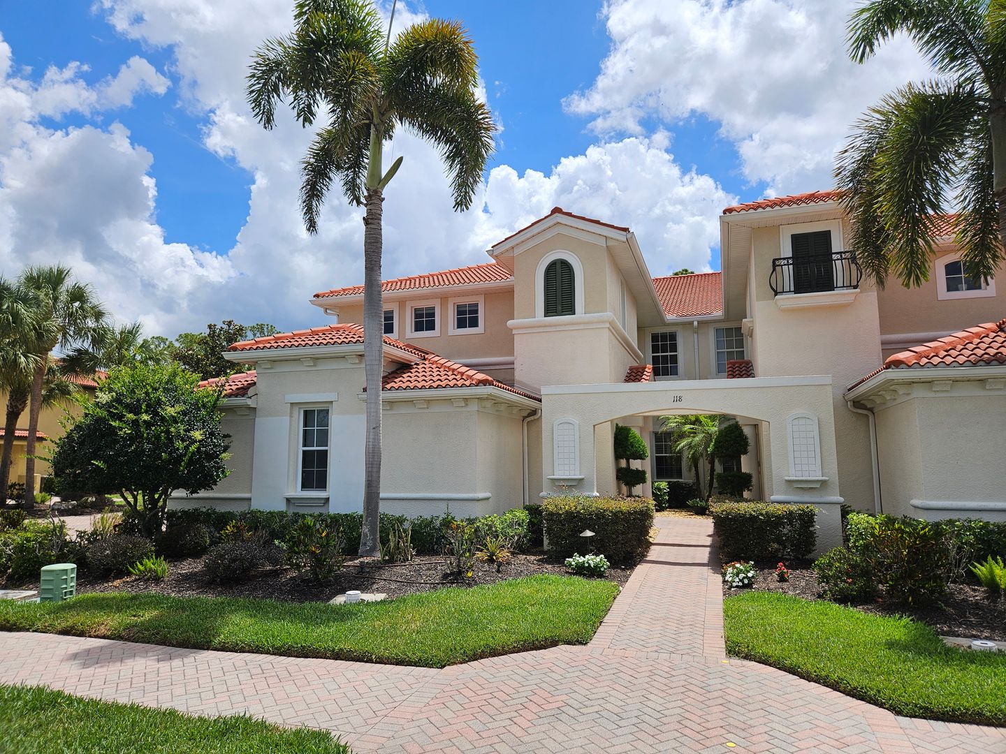 Nokomis Condo: 118 Bella Vista Terrace #7C