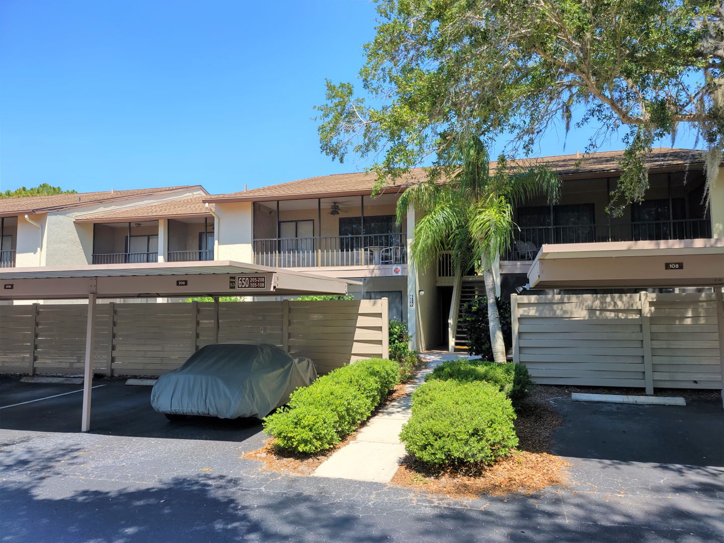 Venice Condo: 650 Bird Bay Drive E Unit 105