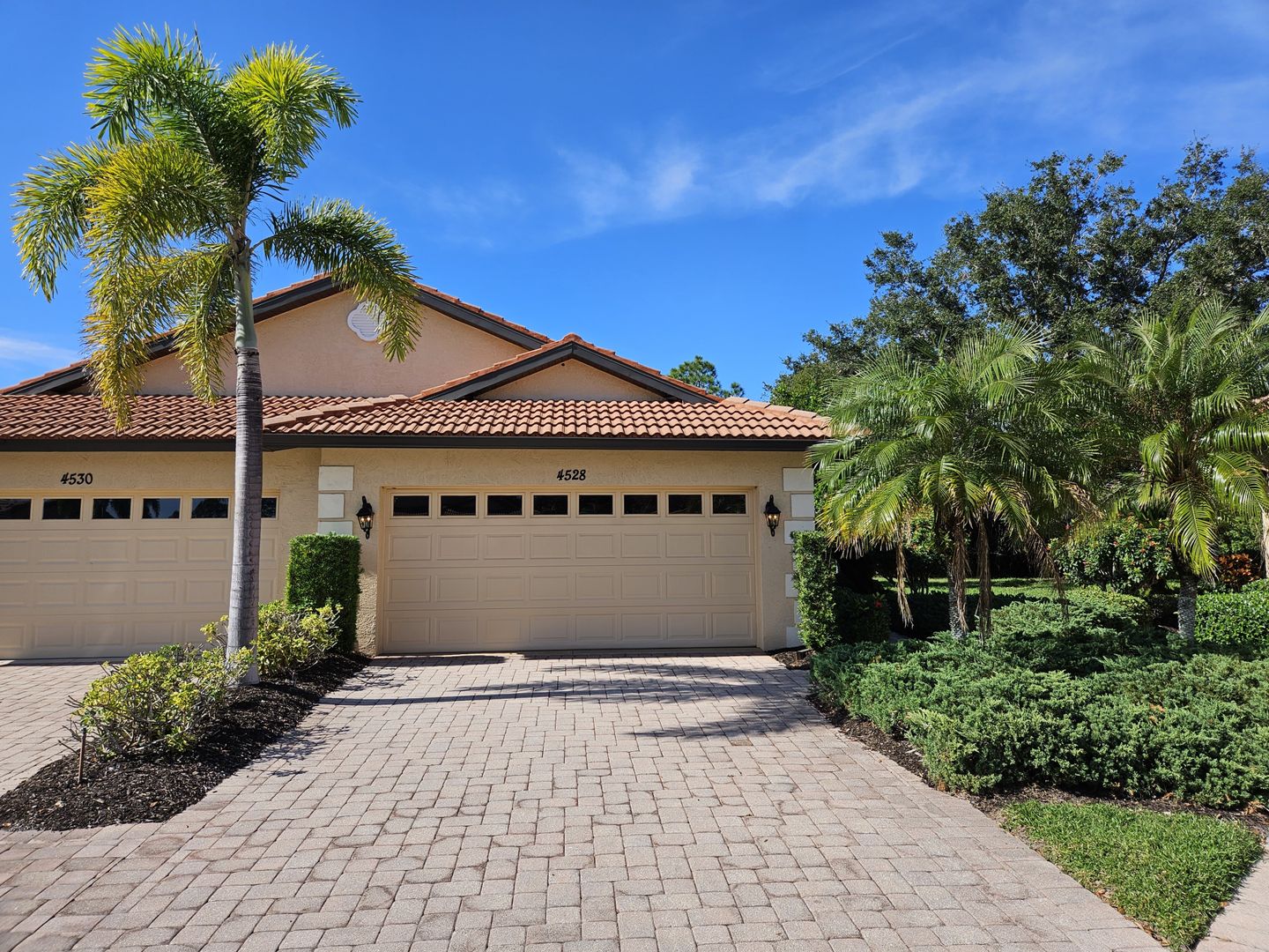 Venice House: 4528 Cancello Grande Avenue