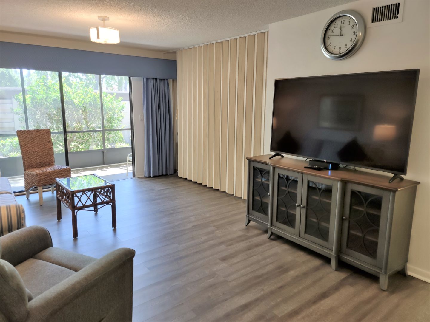 650 Bird Bay Drive E Unit 105 5 of 12