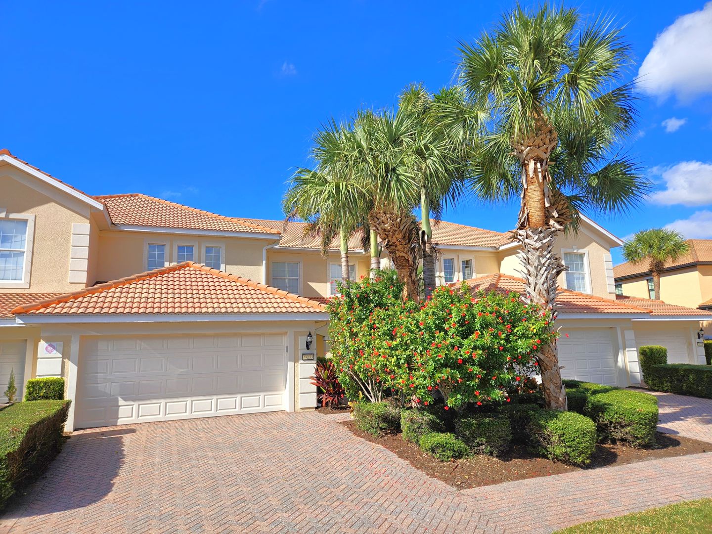 Venice Condo: 23233 Banbury Way #302