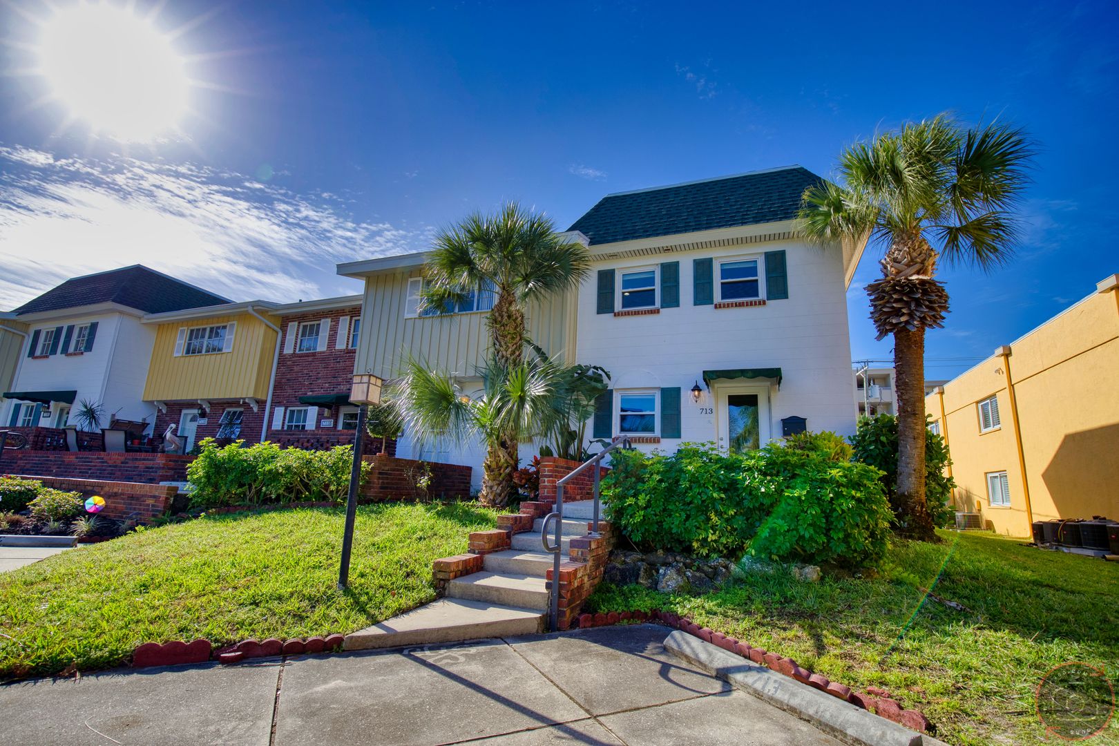 Venice House: 713 W. Venice Ave.