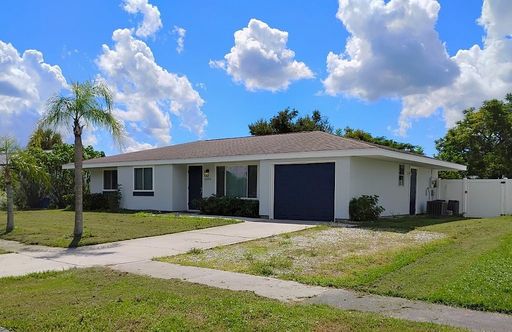 Annual Unfurnished 3 Bedroom 2 Bathroom 1 Car Garage Home located in North Port with Jockey Club Access! – photo 1