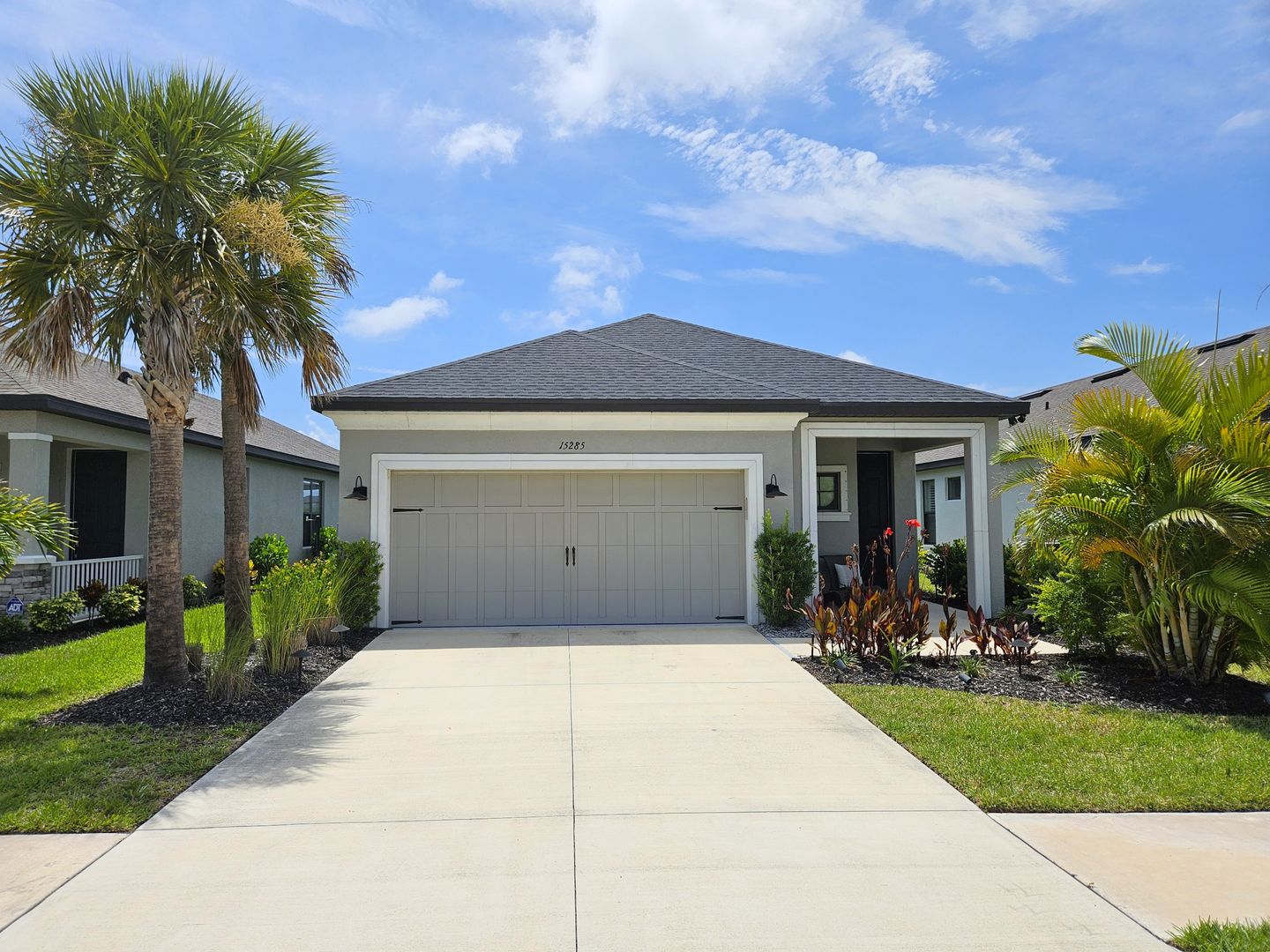 Nokomis House: 15285 Shady Palms Lane