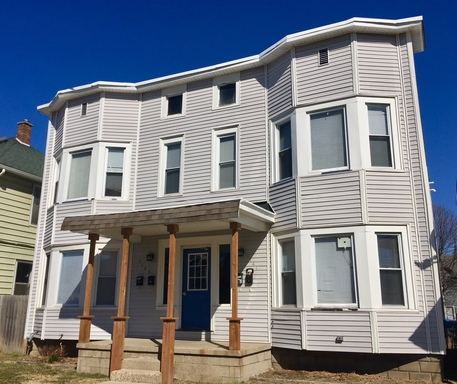 Lower Level 3 Bedroom 1 Bath - Water + Trash + Laundry included! – photo 1