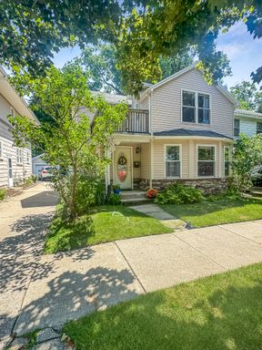 Charming 3-Bedroom Home in the East Grand Rapids School District!