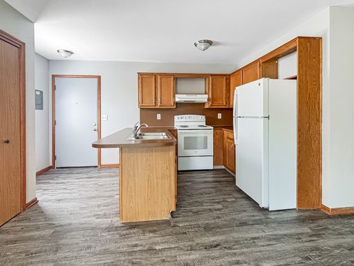 Coming Soon! 2 Bed 1 Bath upper level in Holland with private deck- Trash Service and Lawn Care Included!