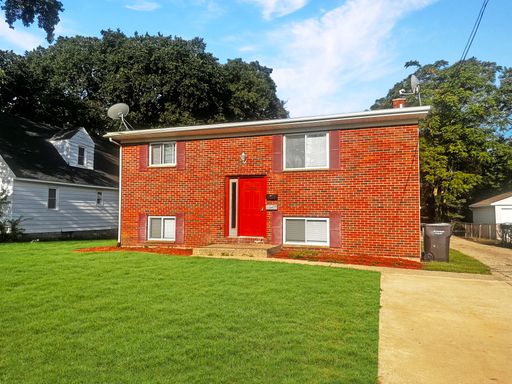 Two Bedroom with Garage!