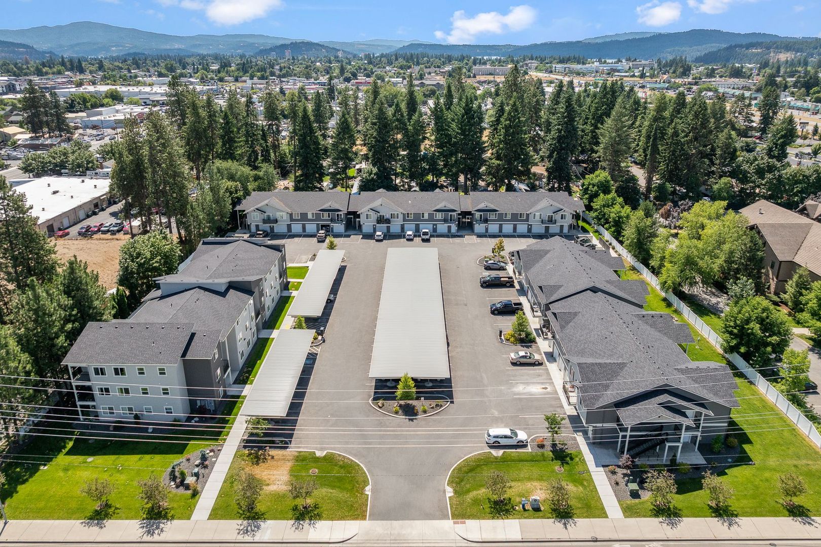 CDA Apartment: 128 W Neider