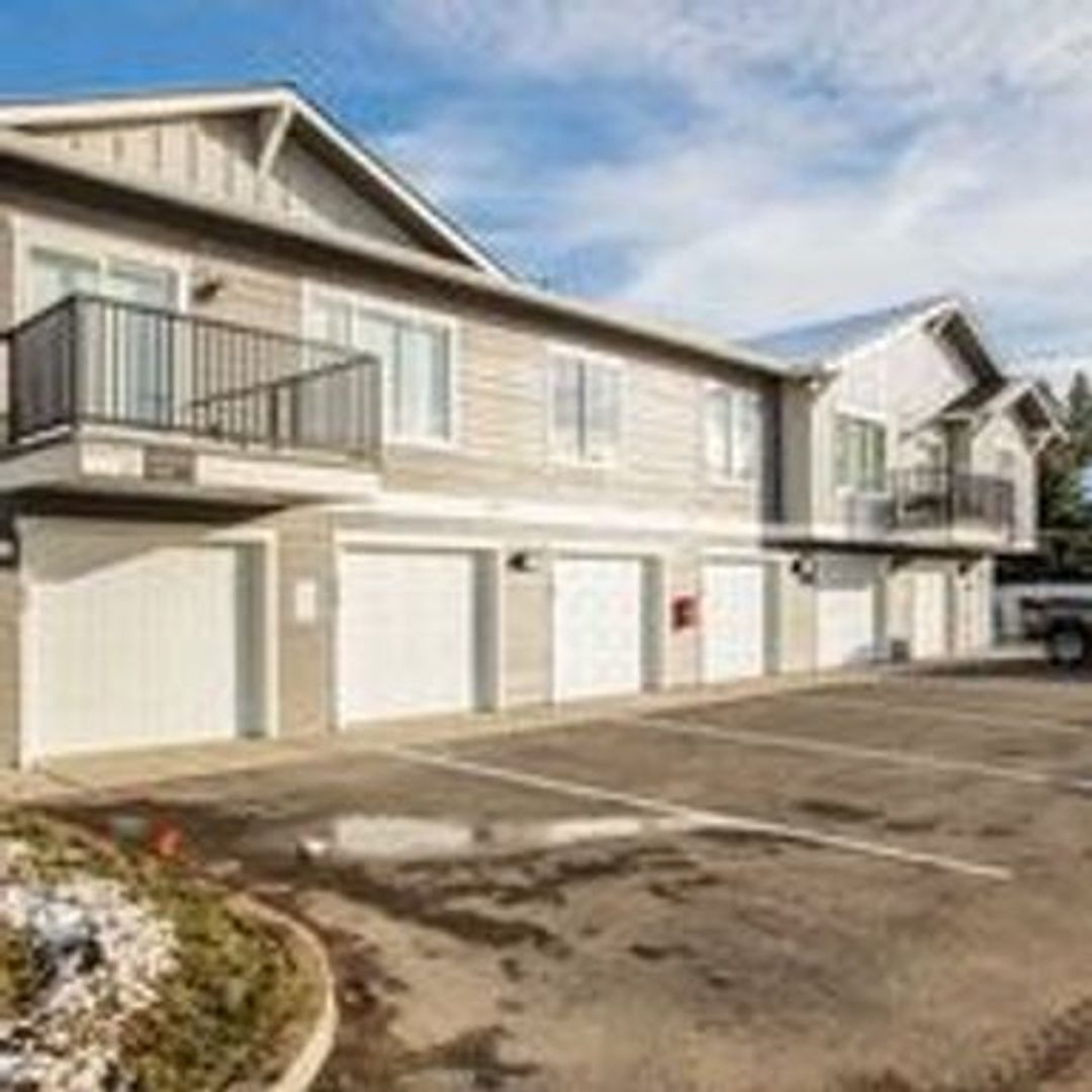 Coeur D Alene Apartment: 392 E Kathleen Ave.