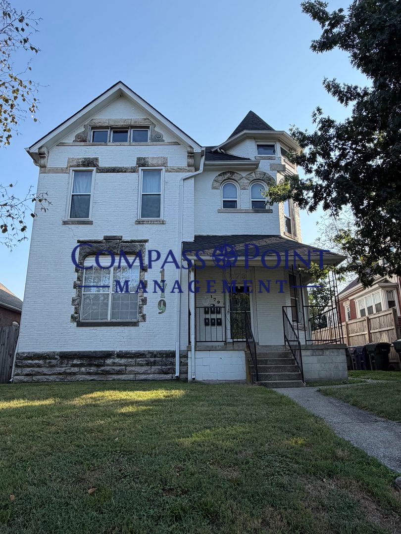 Lexington Apartment: 179 E. Loudon Ave