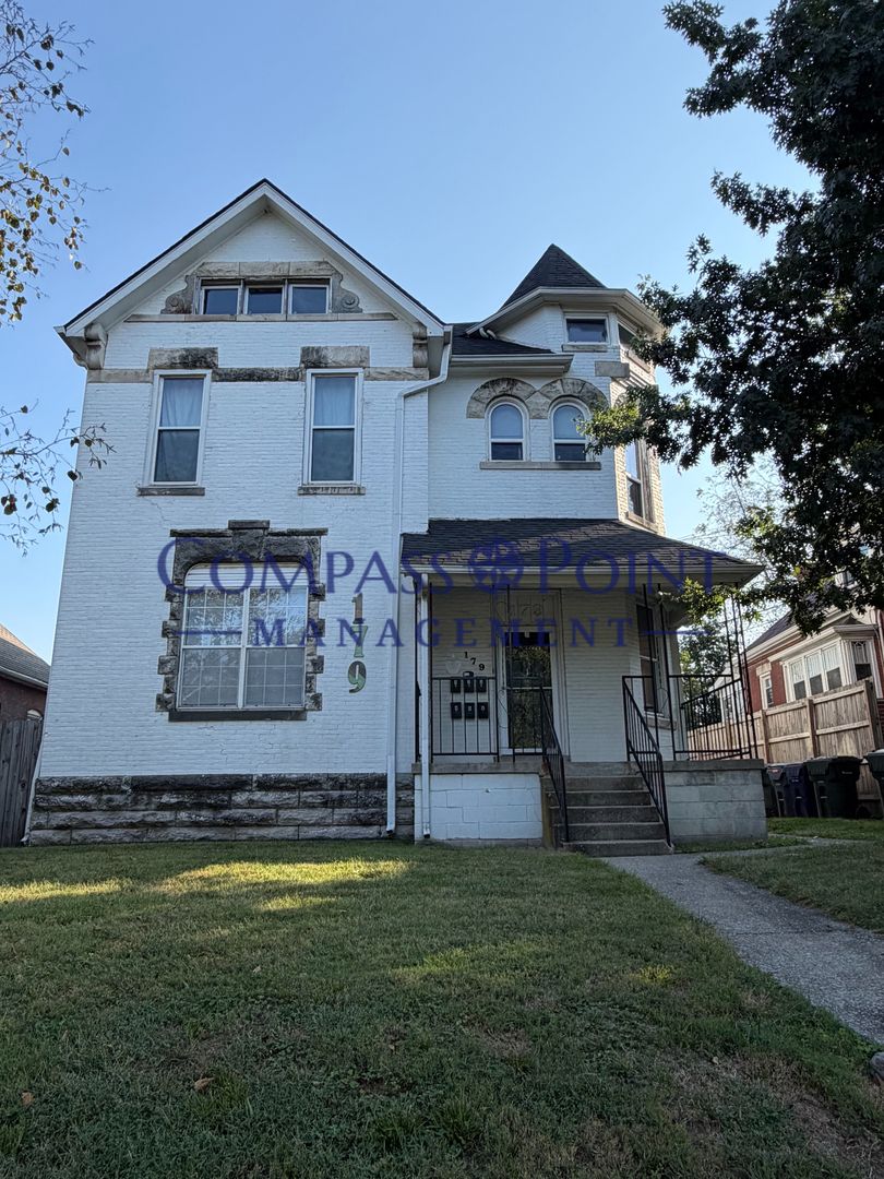 Lexington Apartment: 179 E. Loudon Ave