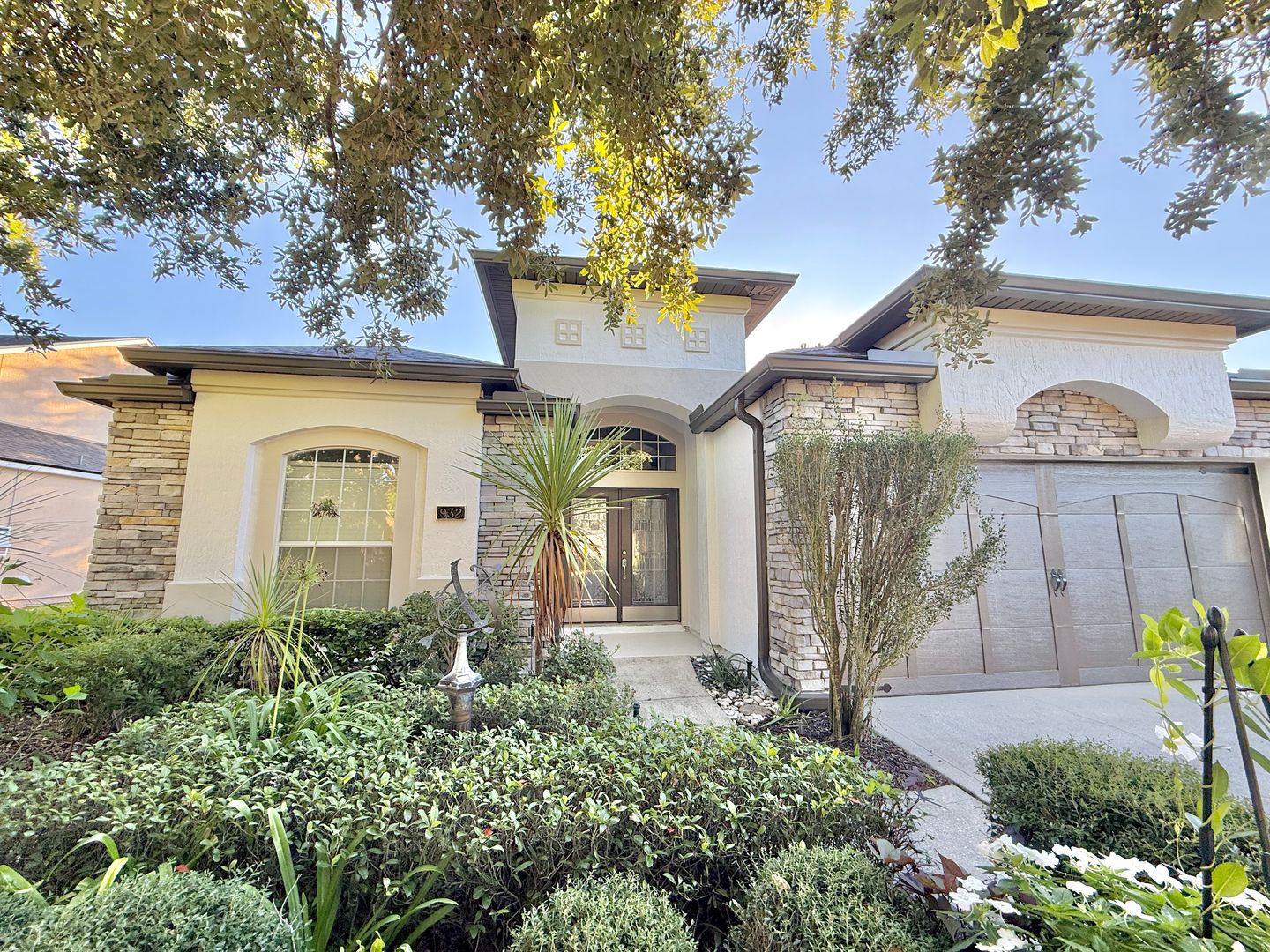 St. Johns House: 932 Gallier Place