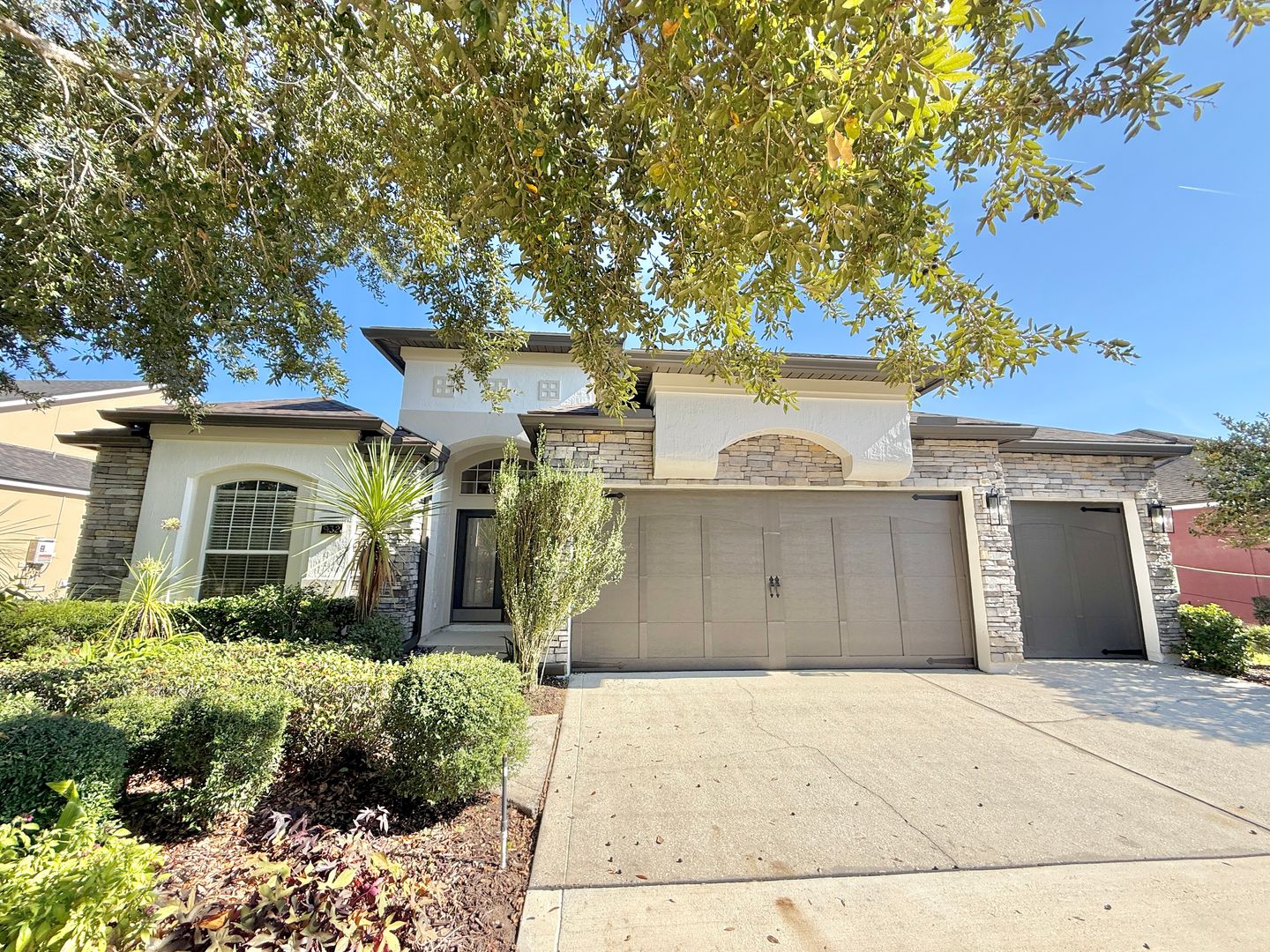 St. Johns House: 932 Gallier Place