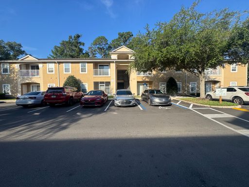 Rent Reduction! Nature's Hideaway 2/2 Upstairs Condo Ready for Move In Now! – photo 1
